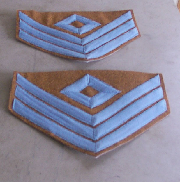 1st Sergeant Chevrons, Confederate Infantry, Blue on Butternut - Click Image to Close