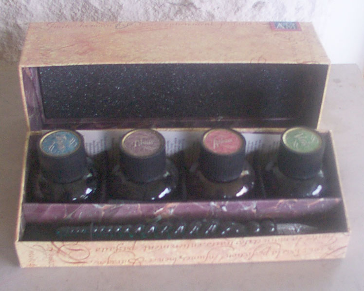 4 Ink Bottle Set With Pen