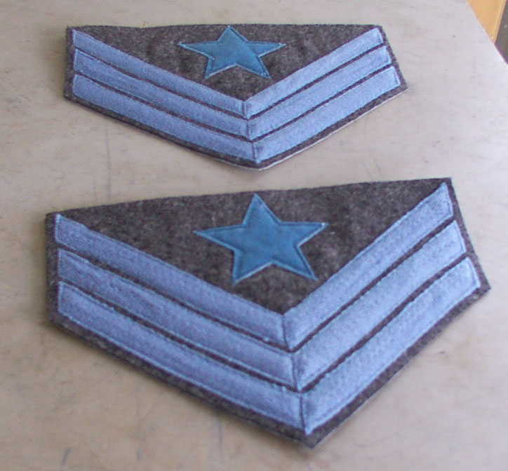 Ordnance Sgt Chevrons, Confederate Infantry, Blue on Dark Gray - Click Image to Close