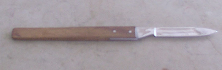 Scalpel with Wood Handle, Straight - Click Image to Close